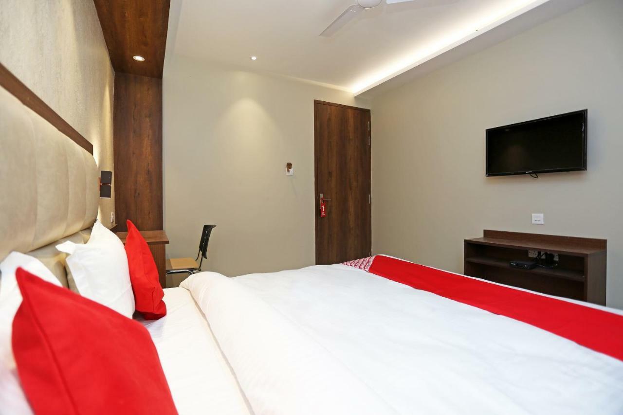 Oyo 37673 P2 Hotel Digha (West Bengal)